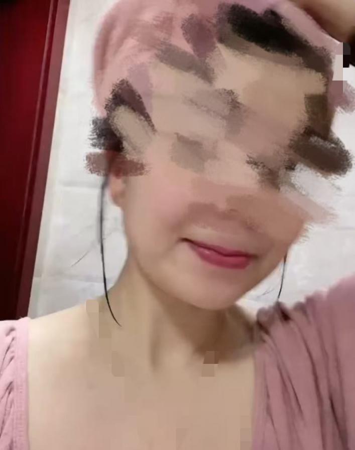 [原创]0551第一次让母狗上镜，各位狼友多多评价，母狗也想看狼友评论[33P+3V]